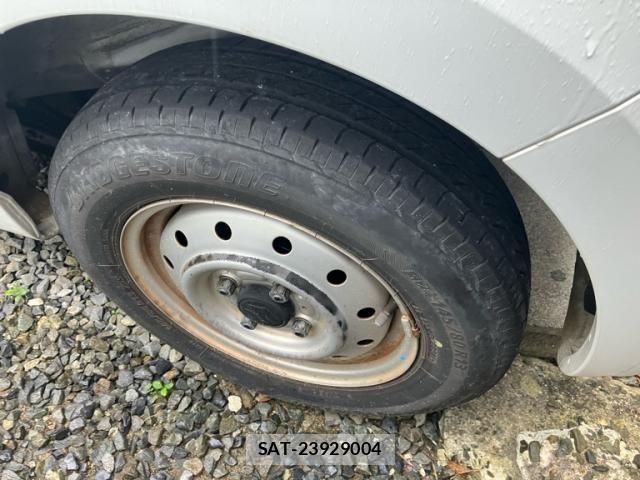 Suzuki ALTO 2012-04 8097951-7
