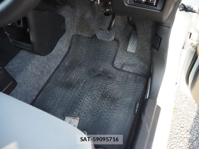 Suzuki ALTO 2017-11 8128846-22