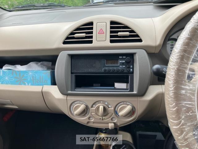 Suzuki ALTO 2013-03 8244577-19