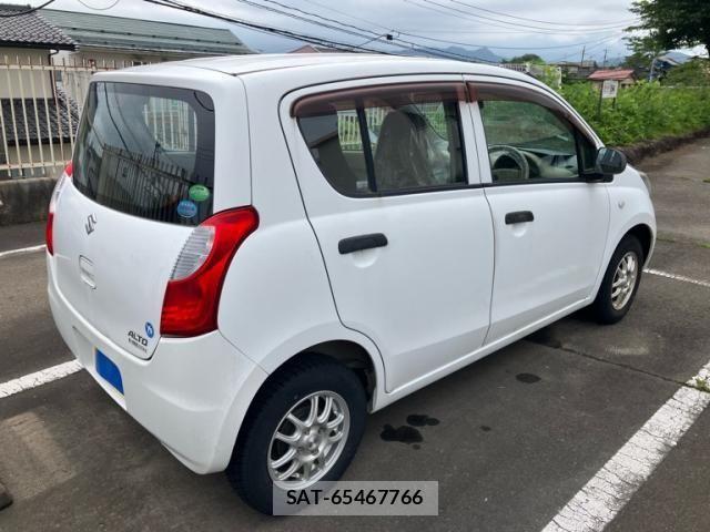 Suzuki ALTO 2013-03 8244577-3