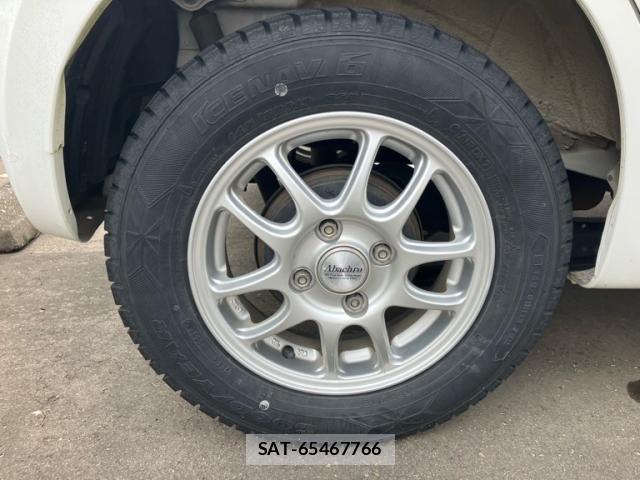 Suzuki ALTO 2013-03 8244577-6