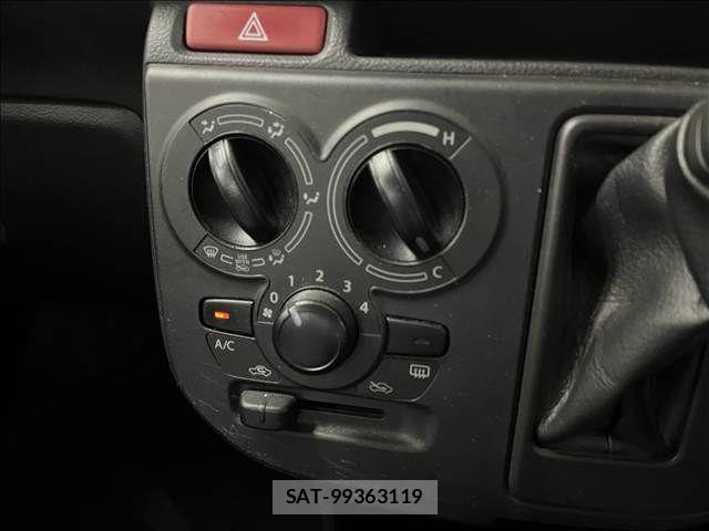 Suzuki ALTO 2021-07 8364700-19