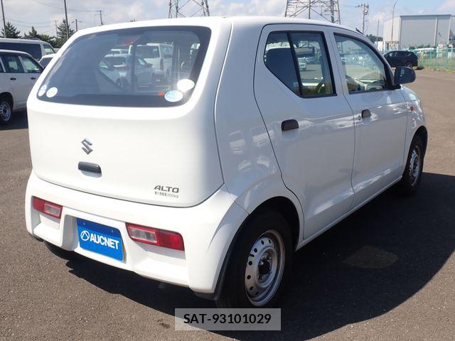 Suzuki ALTO 2016-08 8411182-6