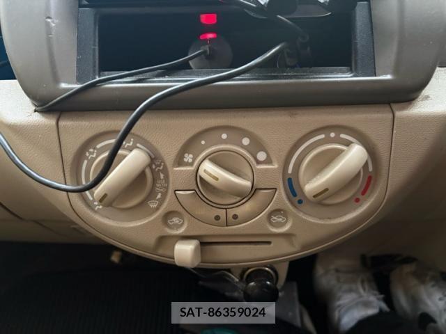 Suzuki ALTO 2011-12 8657961-19