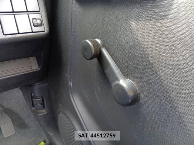Suzuki ALTO 2017-08 8779449-4