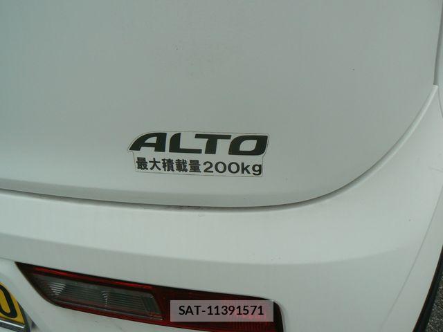 Suzuki ALTO 2017-01 8878634-17