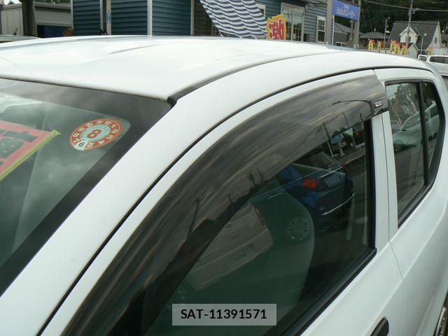 Suzuki ALTO 2017-01 8878634-19