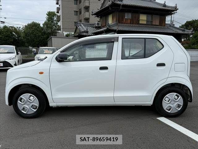 Suzuki ALTO 2018-03 8878635-11