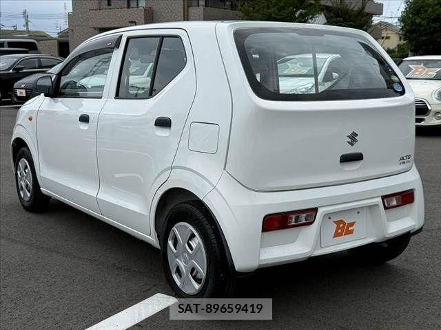 Suzuki ALTO 2018-03 8878635-12