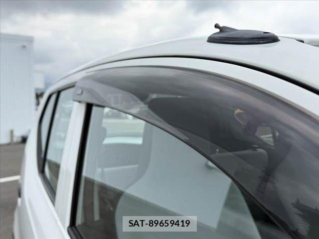 Suzuki ALTO 2018-03 8878635-24