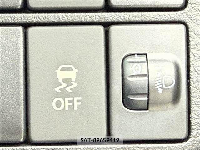 Suzuki ALTO 2018-03 8878635-6