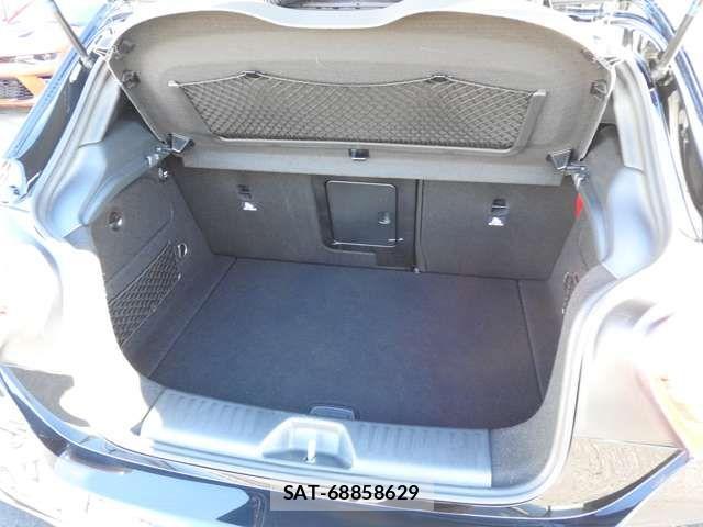 Amg A-Class 2017-01 2344522-13