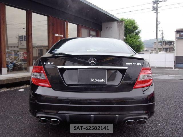 Amg C-CLASS 2010-04 8870393-14