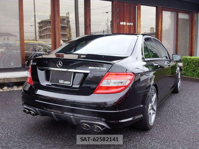 Amg C-CLASS 2010-04 8870393-1