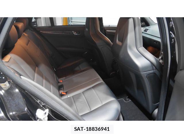 Amg C-CLASS 2010-03 8657963-13