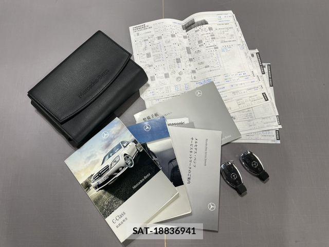 Amg C-CLASS 2010-03 8657963-18