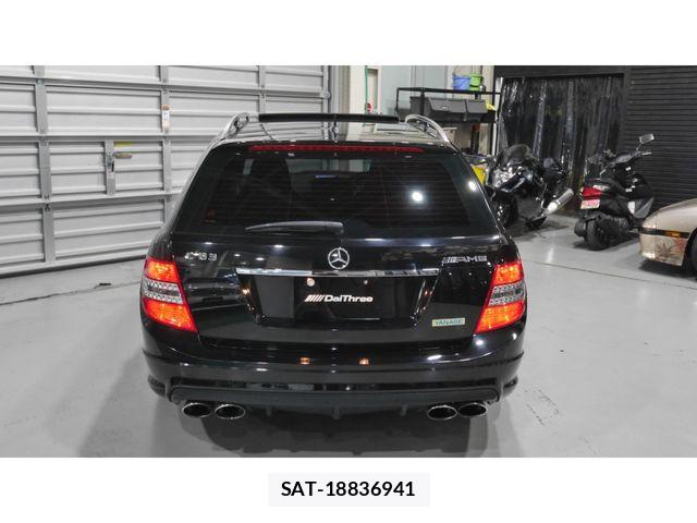 Amg C-CLASS 2010-03 8657963-6