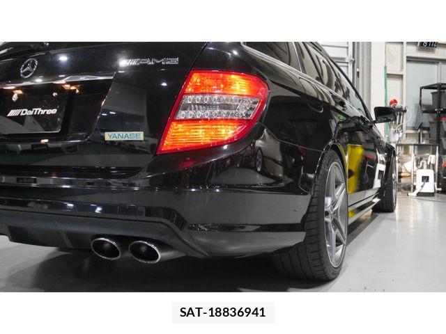 Amg C-CLASS 2010-03 8657963-7