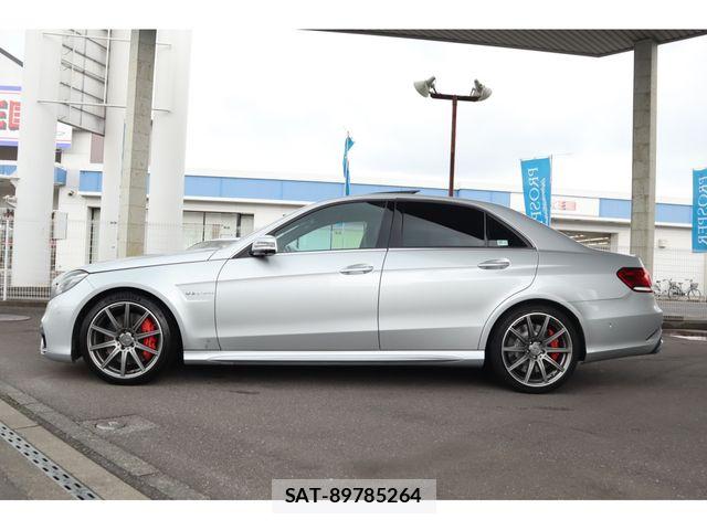 Amg E-CLASS 2015-07 7978458-4