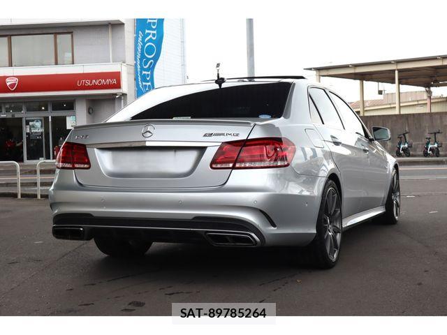 Amg E-CLASS 2015-07 7978458-6