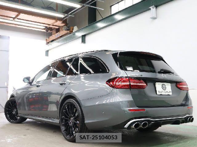 Amg E-CLASS 2021-04 7057401-2