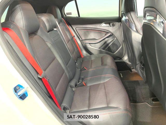 Amg A-Class 2015-03 7214659-13