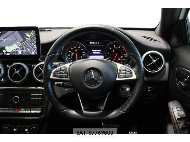 Amg A-Class 2018-07 8827775-11