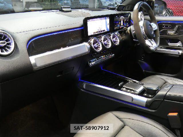 Amg GLB-Class 2021-01 8878638-1