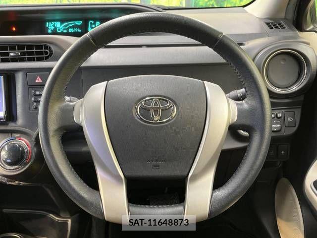 Toyota AQUA 2013-10 498422-11