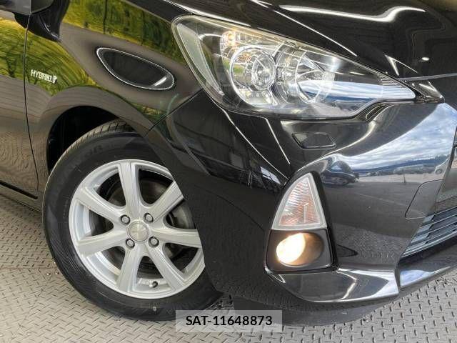 Toyota AQUA 2013-10 498422-12