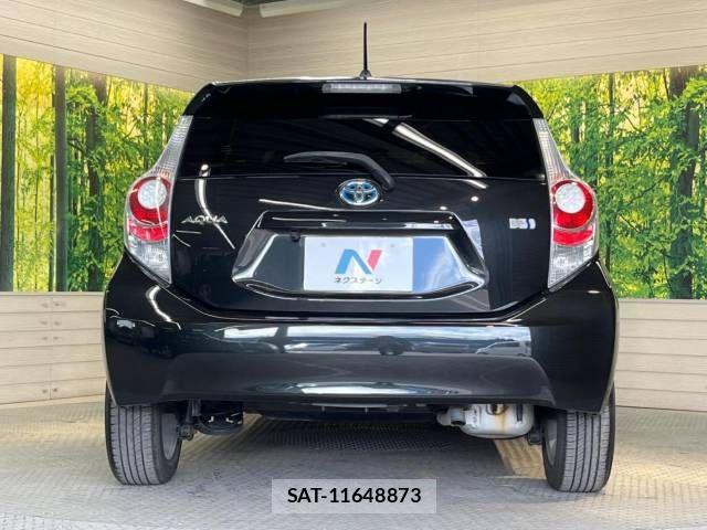 Toyota AQUA 2013-10 498422-15