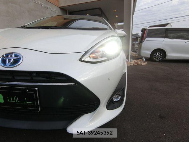 Toyota AQUA 2018-12 606871-9
