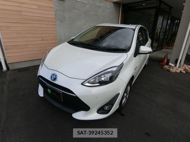 Toyota AQUA 2018-12 606871-13