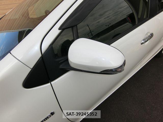 Toyota AQUA 2018-12 606871-18