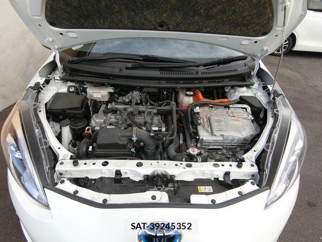 Toyota AQUA 2018-12 606871-3