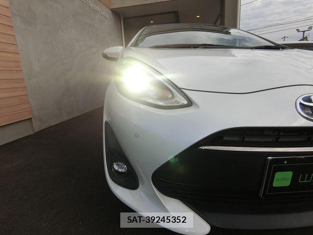 Toyota AQUA 2018-12 606871-8