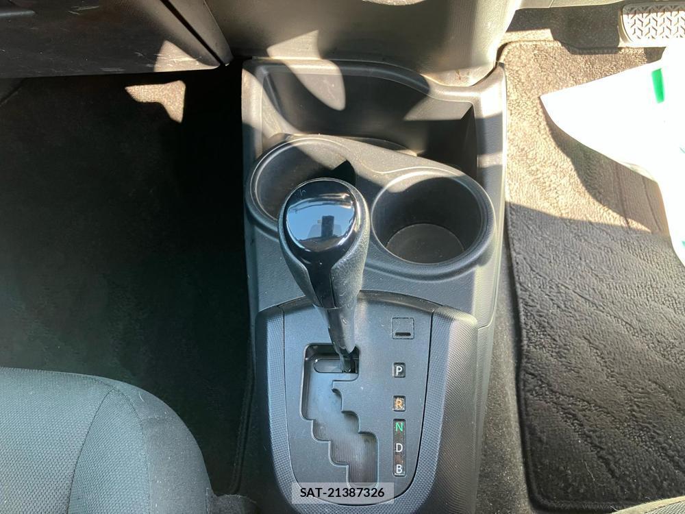 Toyota AQUA 2018--3 829387-22