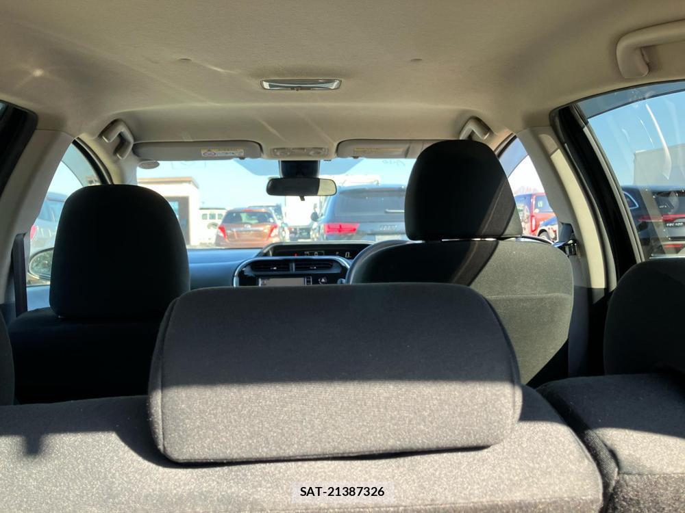 Toyota AQUA 2018--3 829387-28