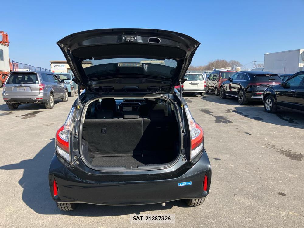 Toyota AQUA 2018--3 829387-31