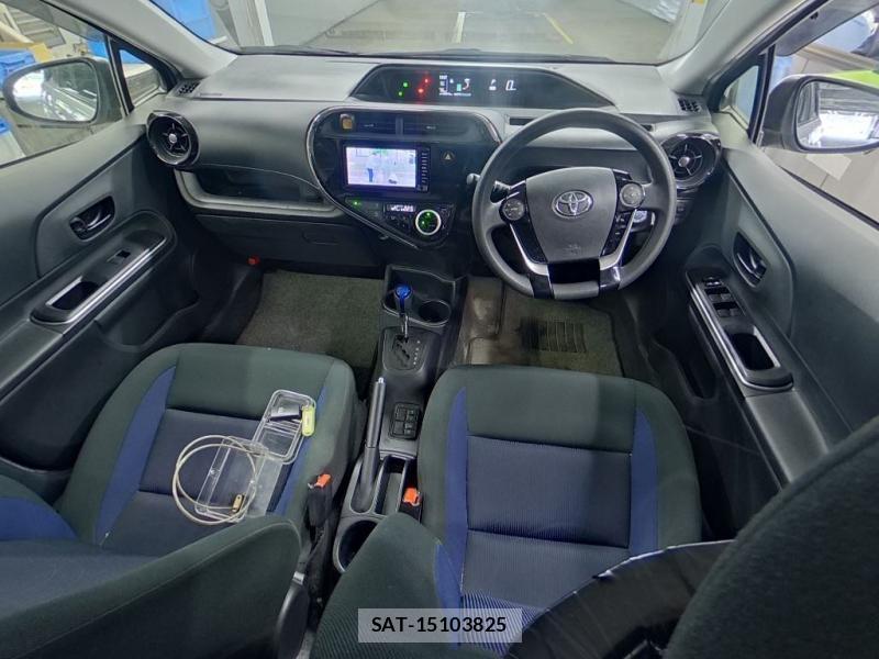 Toyota AQUA 2018-18 864598-4