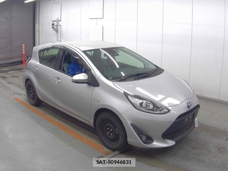 Toyota AQUA 2018 922451-0