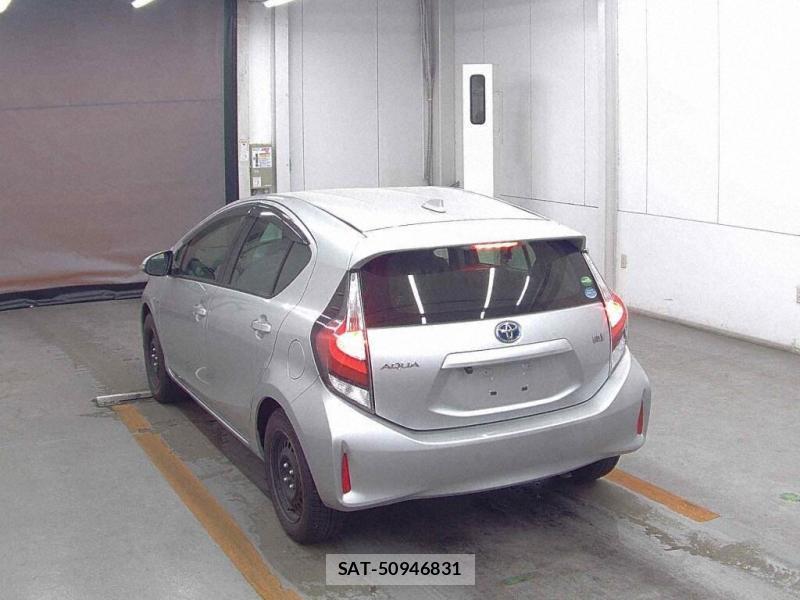 Toyota AQUA 2018 922451-2