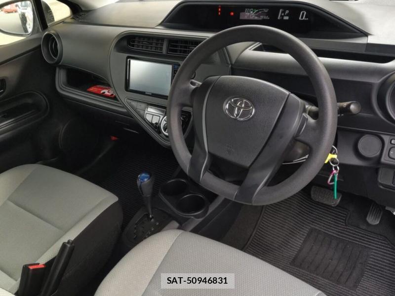 Toyota AQUA 2018 922451-4