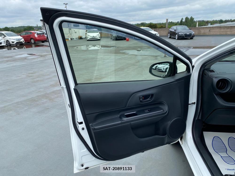 Toyota AQUA 2019-09 503288-21
