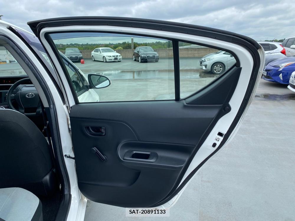 Toyota AQUA 2019-09 503288-25