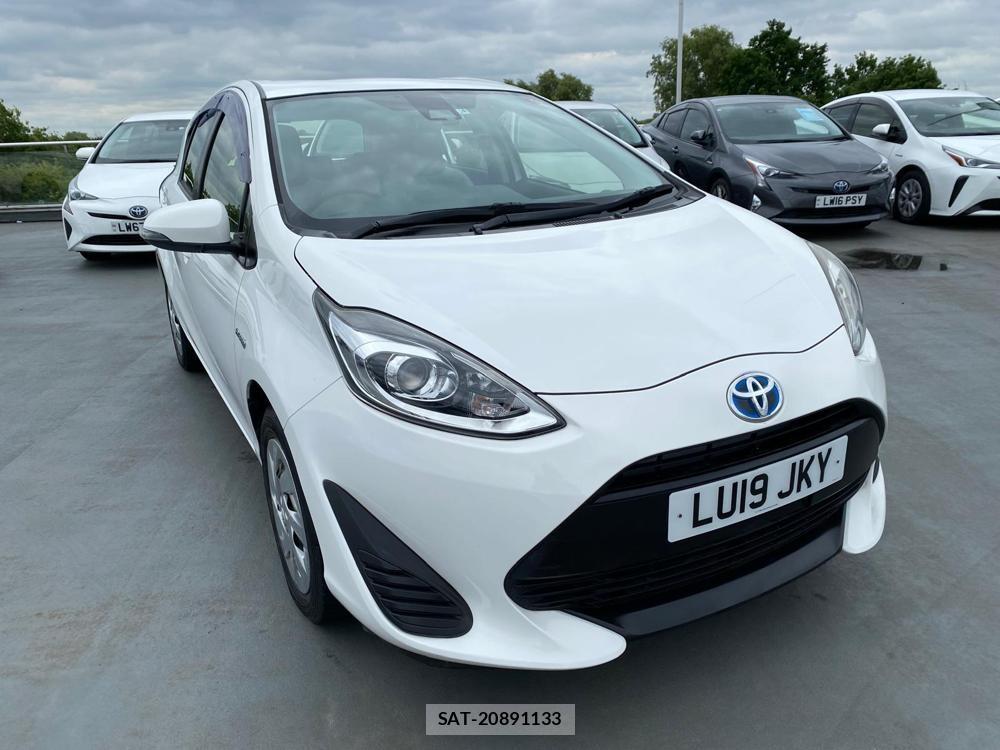 Toyota AQUA 2019-09 503288-3