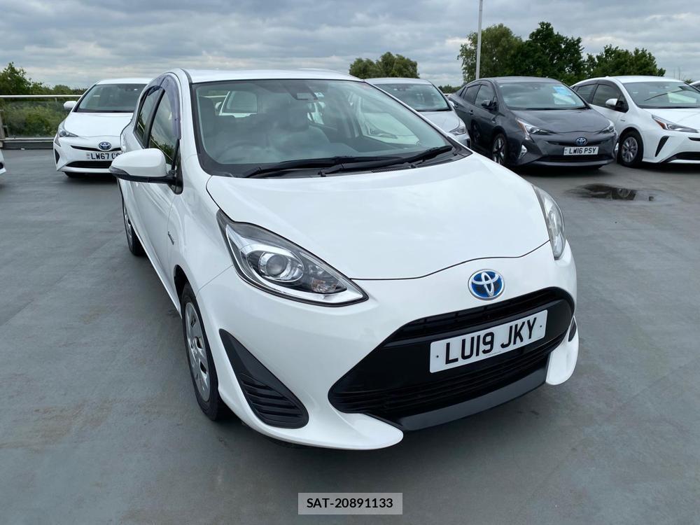 Toyota AQUA 2019-09 503288-5