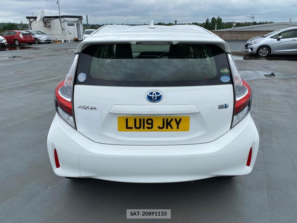 Toyota AQUA 2019-09 503288-8