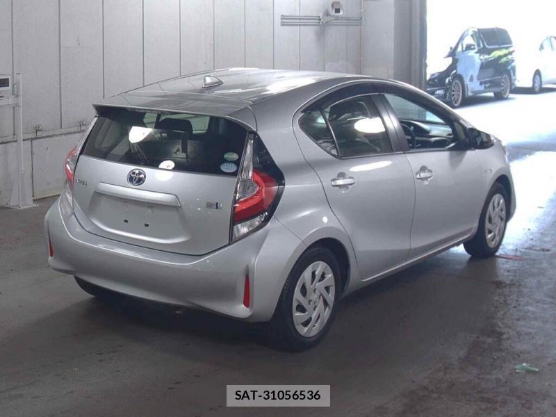 Toyota AQUA 2018 994330-1