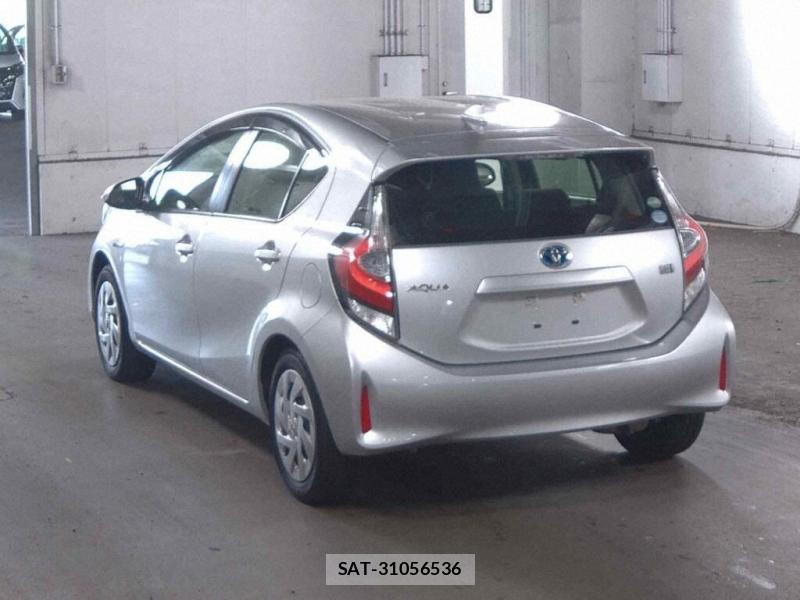 Toyota AQUA 2018 994330-2
